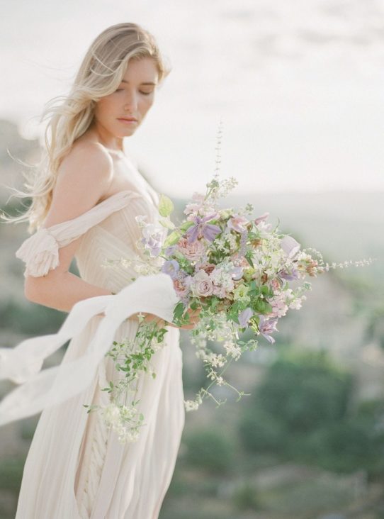 Un elopement au Domaine des Martins en Provence - Capucine Atelier Floral - fleuriste mariage fine art