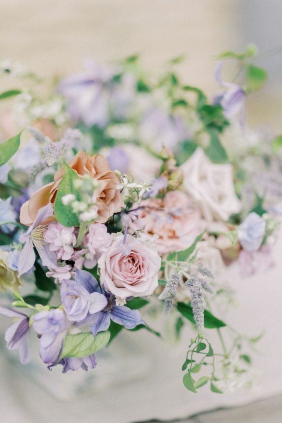 Un elopement at Domaine des Martins in Provence - Atelier Capucine - Floral designer - Fine art wedding - Provence