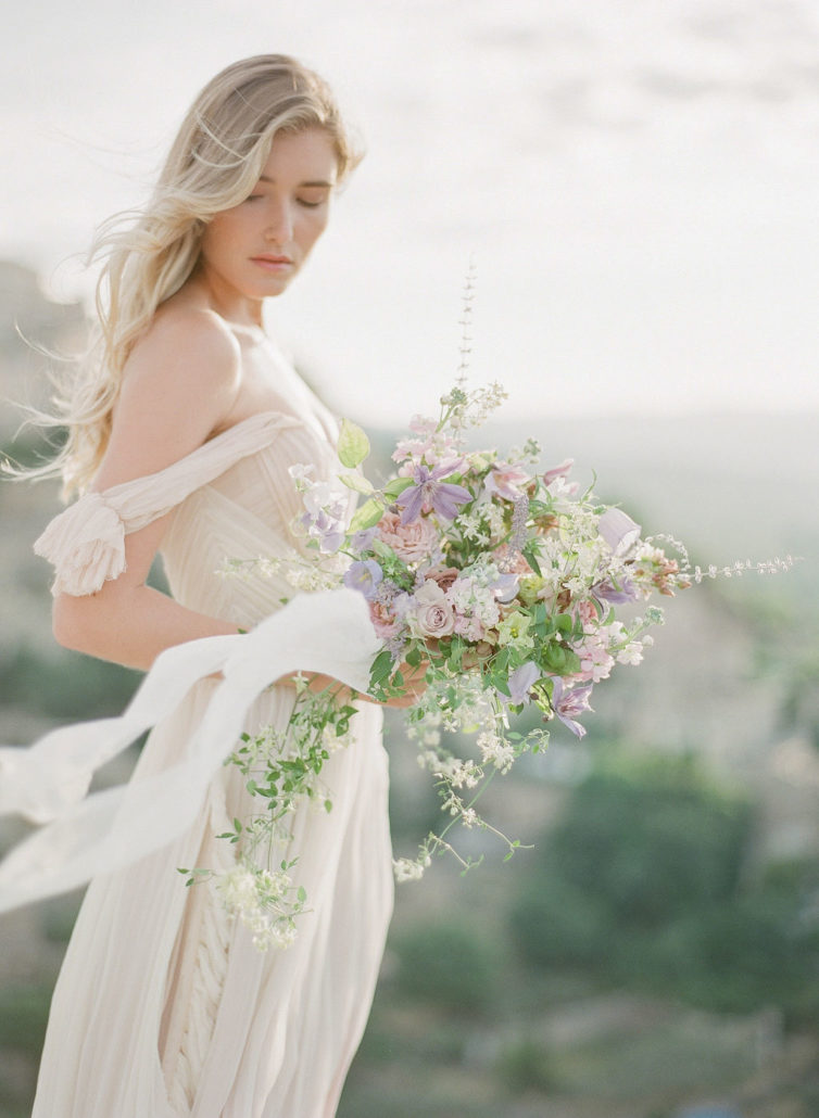 bridal-bouquet-bride-fineart-florist-wedding-capucineatelierfloral-gordes-5 (6)